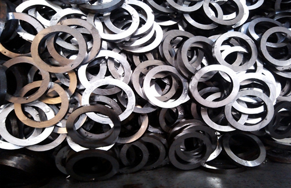 冷鋸機的切割鋸片耐用嗎,一張鋸片可以切多少刀料